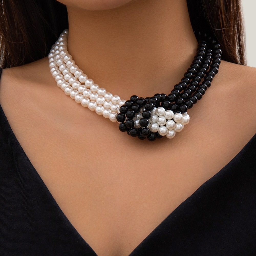 Pearl Choker Necklace Vintage - Kalung Mutiara Imitasi Berlapis-lapis Jahitan Hitam