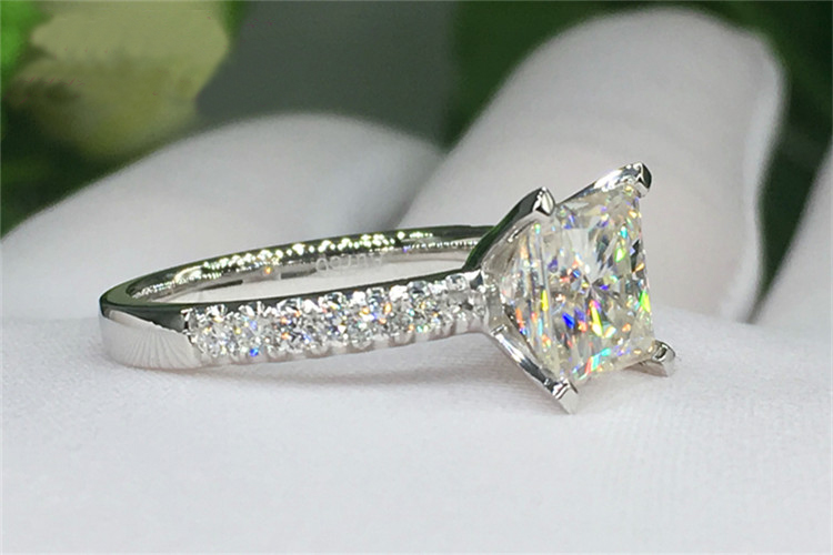 Cincin Pernikahan/Pertunangan  - Moissanite Engagement Ring 1 Carat ulasan dan harga