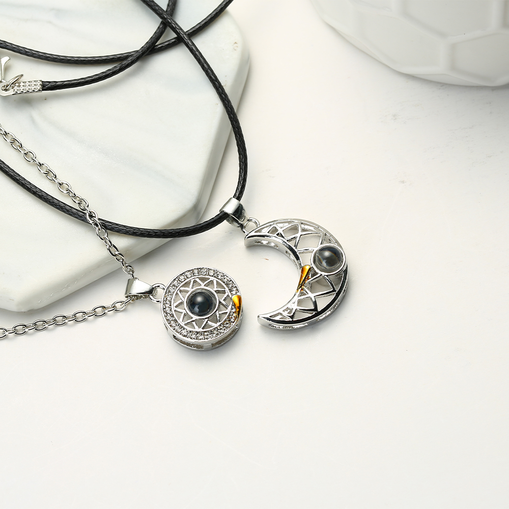 Kalung Pasangan Modis Kalung B - Magnetic Couple Matching Necklaces ulasan dan harga