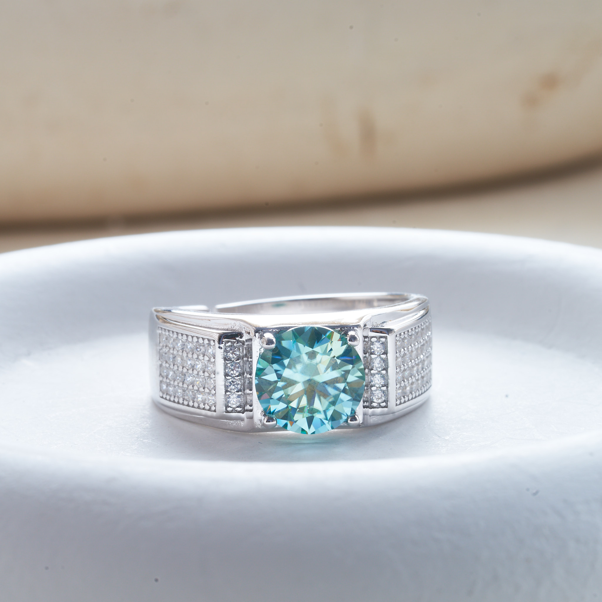 Cincin Pria warna biru alami m - Moissanite Engagement Ring 1 Carat ulasan dan harga
