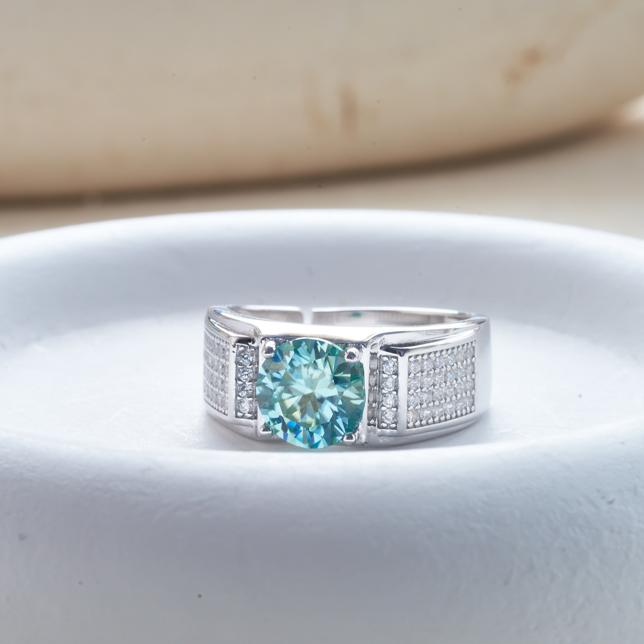 Cincin Pria warna biru alami m - Moissanite Engagement Ring 1 Carat ulasan dan harga