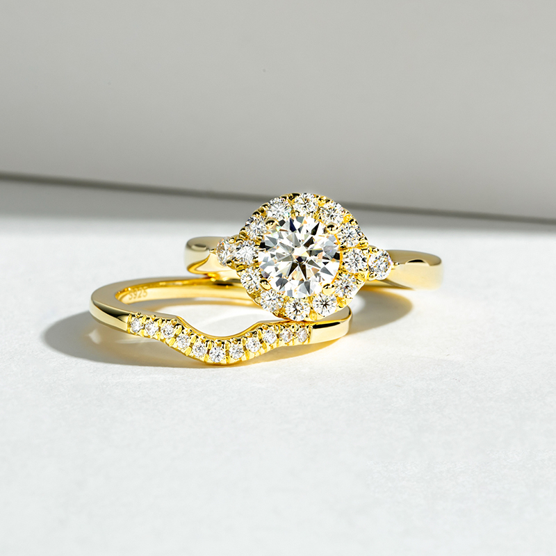 Set Cincin Emas Pertunangan Un - Moissanite Engagement Ring 1 Carat ulasan dan harga
