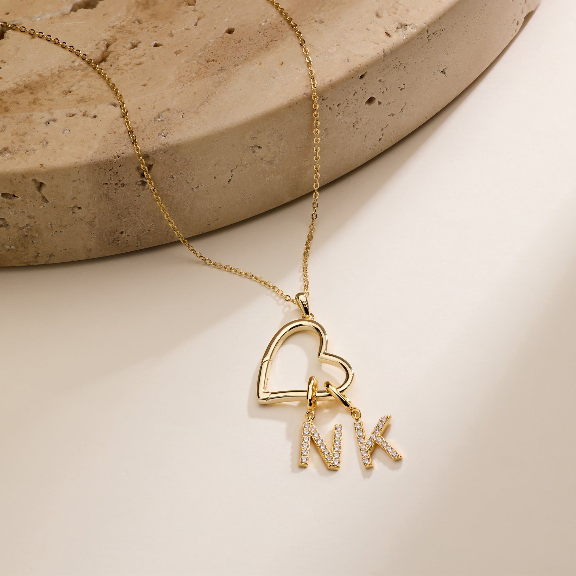 Kalung Hati Terbuka Inisial Ku - Initial Letter Necklace 18K Gold ulasan dan harga