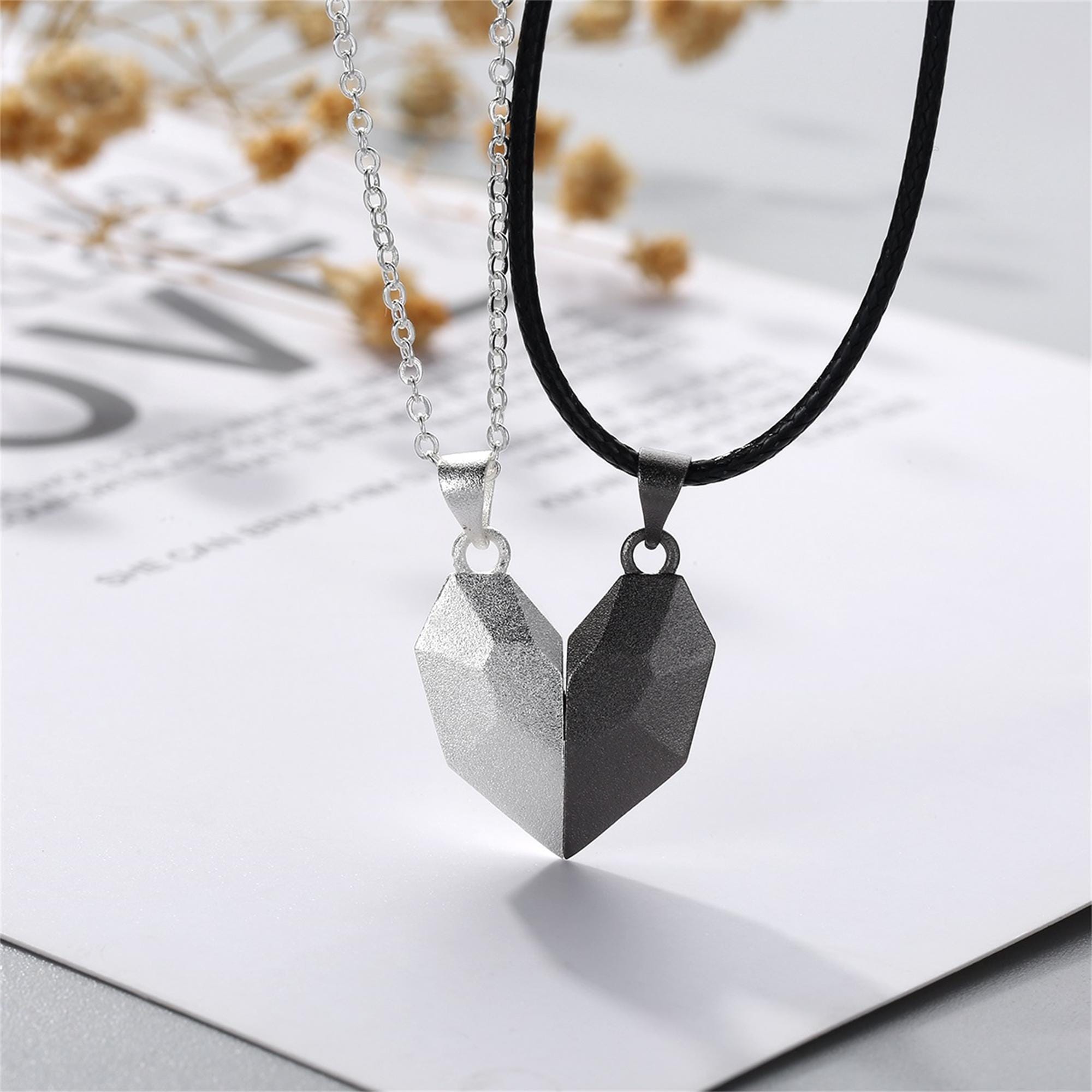 Set kalung hati magnetik pasan - Magnetic Couple Matching Necklaces ulasan dan harga