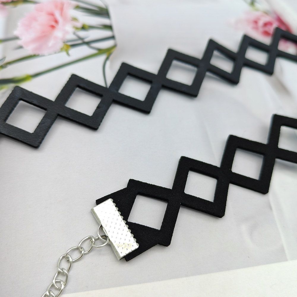 Kalung Liontin Cengkeh VALORAN - Anime Pendant Necklace ulasan dan harga