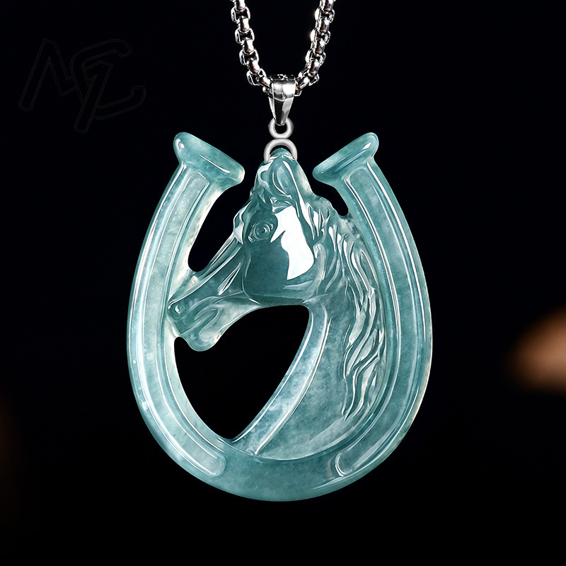 Kalung Liontin Tanduk Kuda dar - Necklaces ulasan dan harga