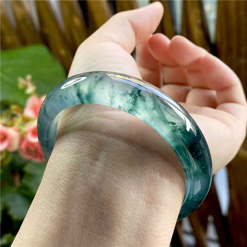 Giok jenis es dengan motif bun - Bracelets ulasan dan harga