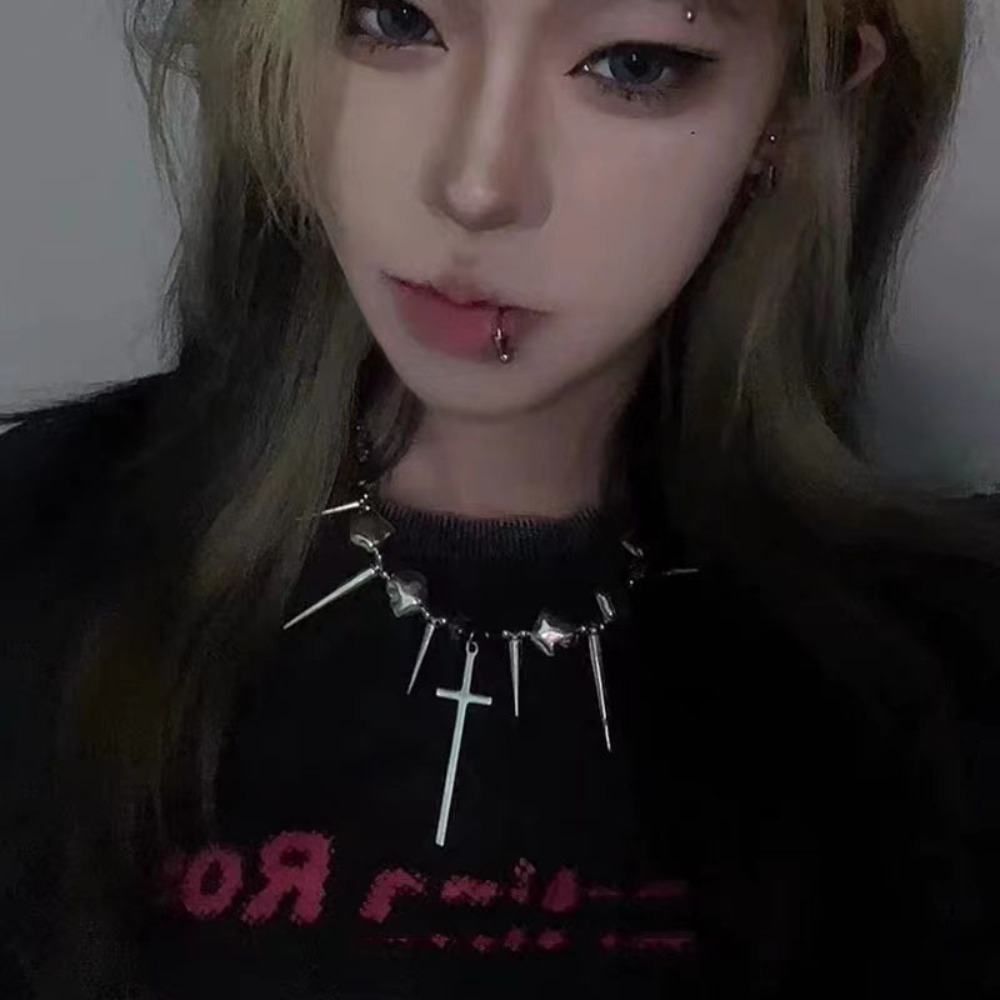 Kalung Rantai Berumbai Kristal - Goth Punk Spike Choker ulasan dan harga