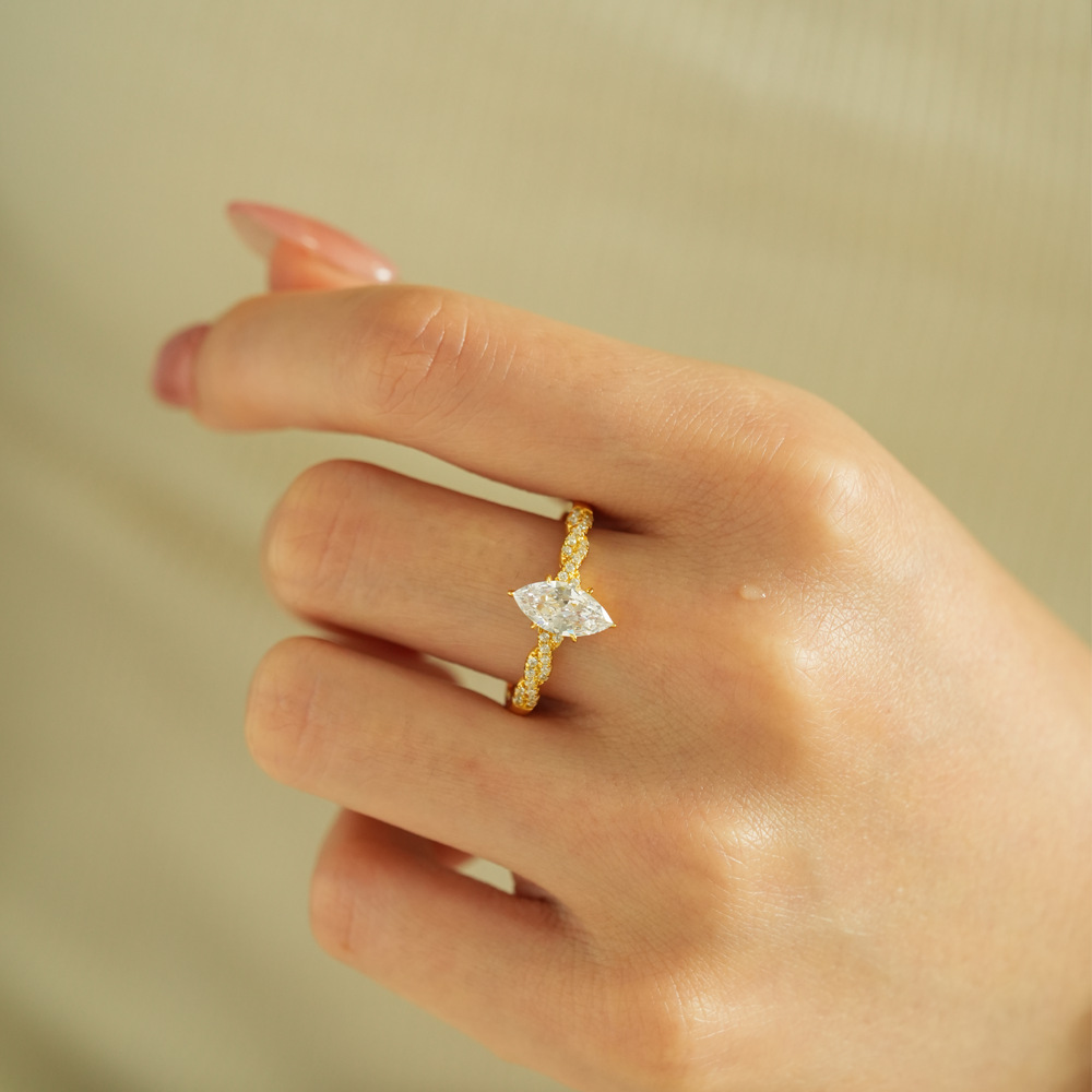 Cincin Pertunangan Lumira 100% - Moissanite Engagement Ring 1 Carat ulasan dan harga